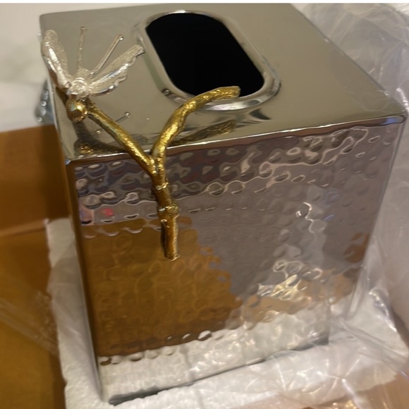 Delightful Butterfly Ginkgo Tissue Box Cover metal textures in solid bro… - Picture 6 of 12
